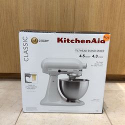 KITCHENAID CLASSIC TILT-HEAD STAND MIXER 4.5QT 