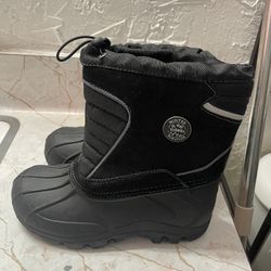 Totes Snow Boots 