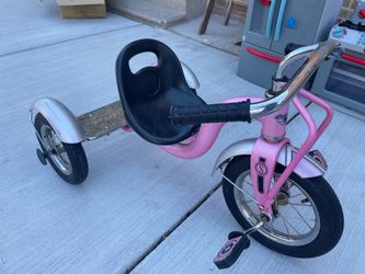 Schwinn  Roadster 12” trike toddler tricycle, Bell, bucket seat adjusts