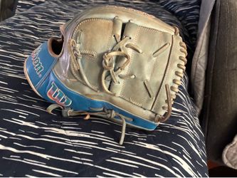Wilson Glove A2000 Autism Awareness 12 inch
