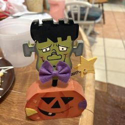 Halloween Decor