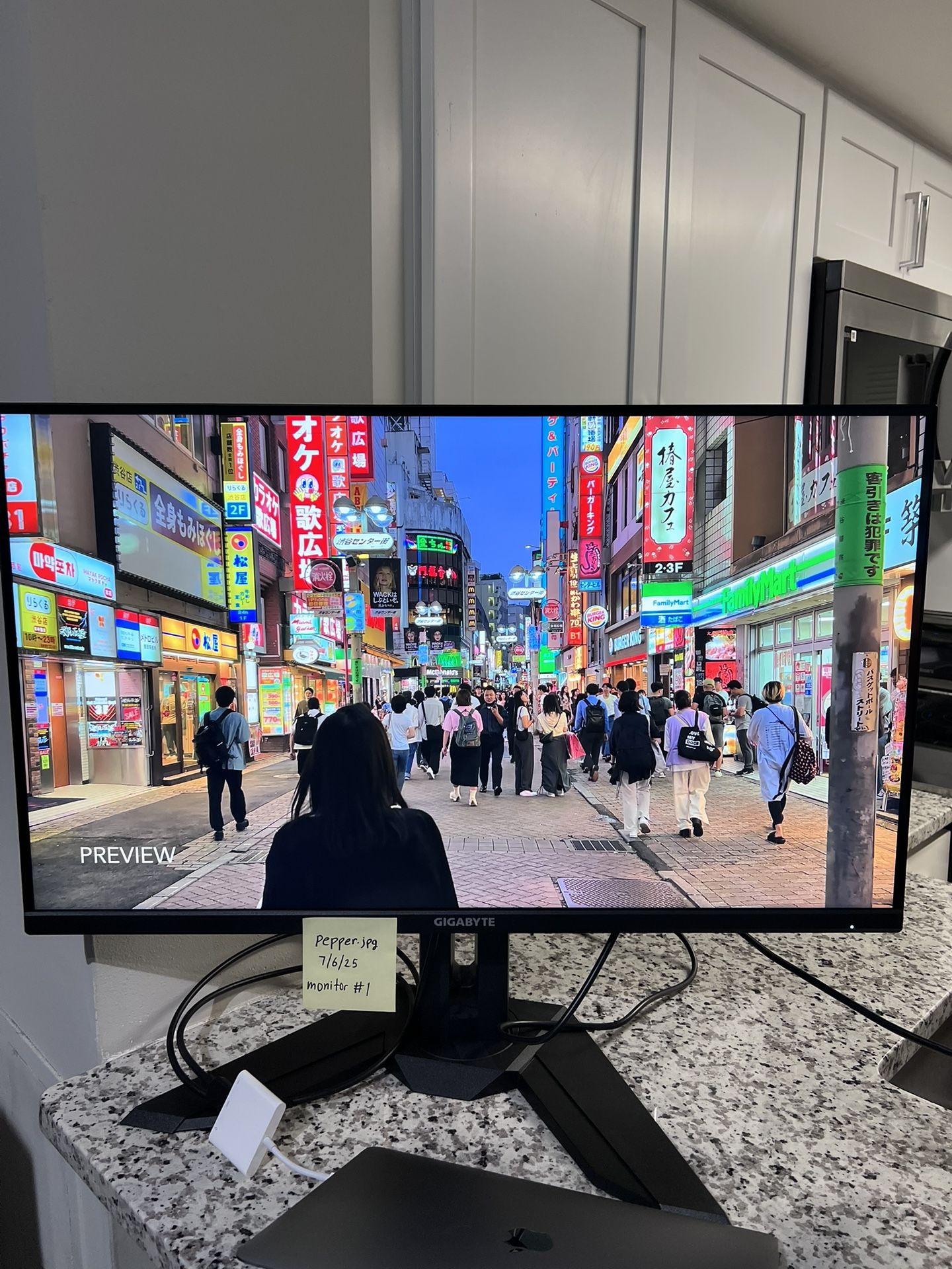 Gigabyte 32in 4K 144 HZ Gaming Monitor (1 of 2)