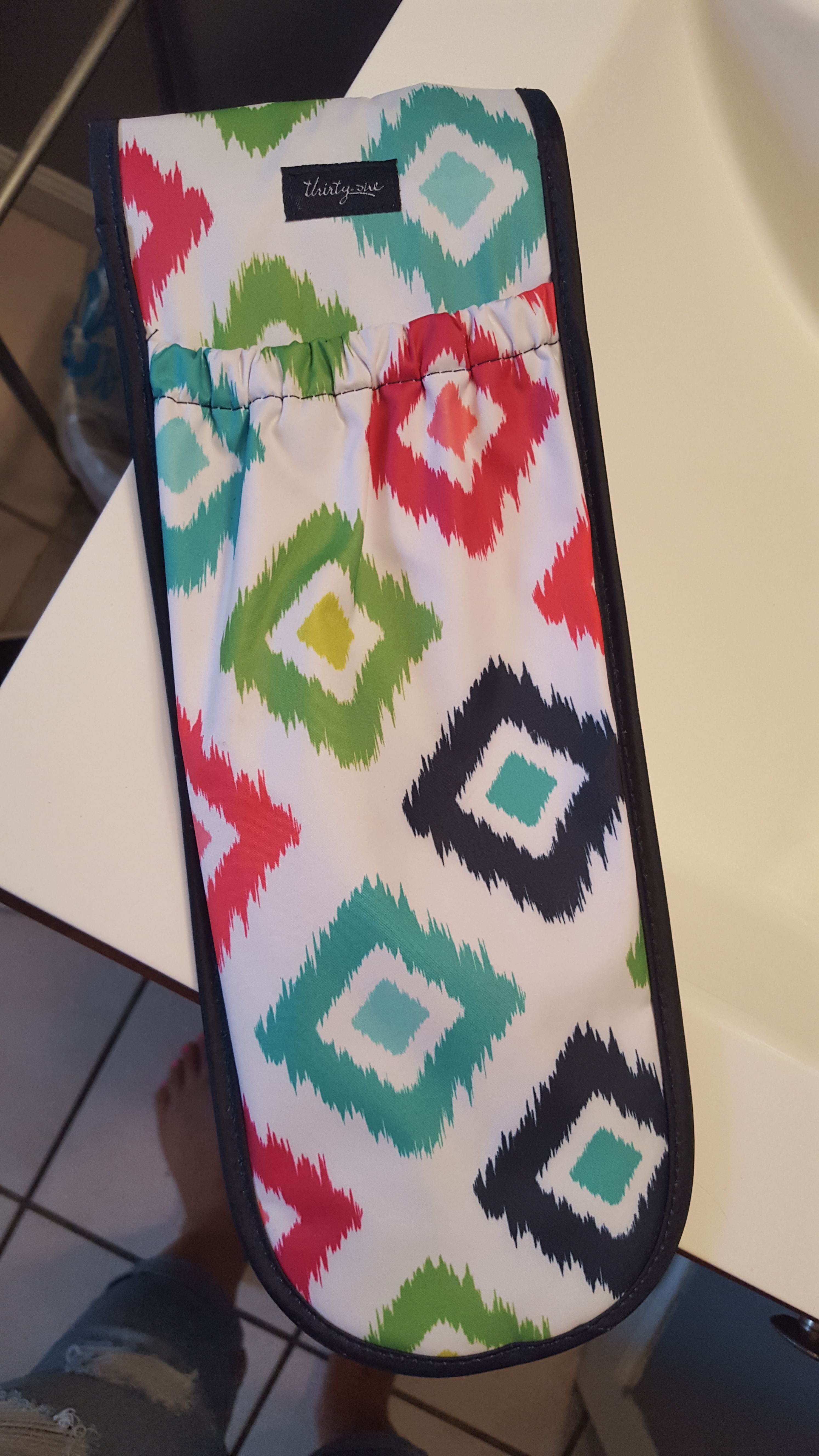 Thirty-One flat iron case