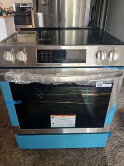 1 estufa, 2 microondas en perfectas condiciones 10/10