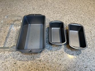 Metal And Glass Bread Pans 