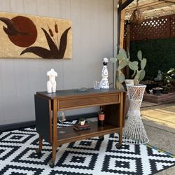 Mid Century Modern Rolling Bar Cart . 