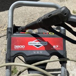 Used Gas Pressure Washer Briggs & Stratton 3200 Max PSI 2.7Max GPM As Is 
