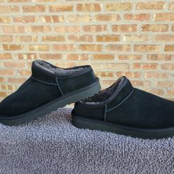 UGG Classic Slippers Black Color US Size 11 NEW