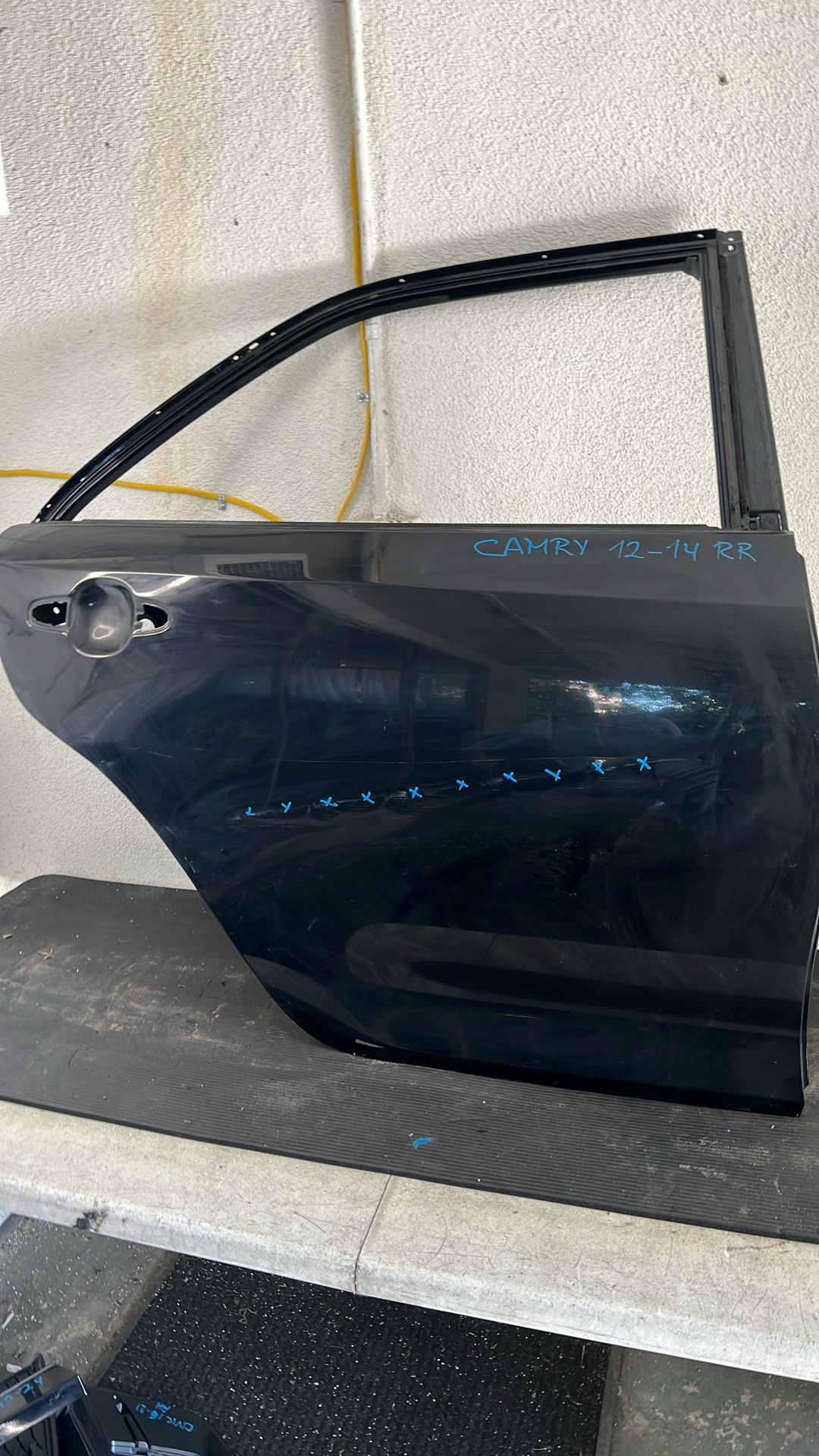 2012-2014 TOYOTA CAMRY REAR DOOR PASSENGER  SIDE OEM 