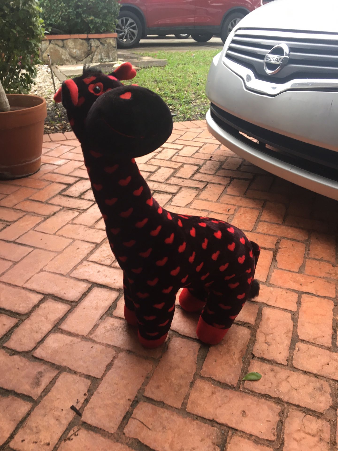2 foot tall Valentine’s Day giraffe stuffed animal