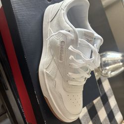 Reebok 7.5
