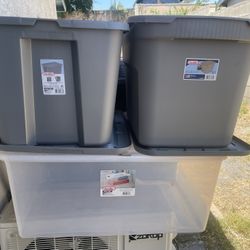 2 Large & 6 Medium +  4 Small TOTES!!