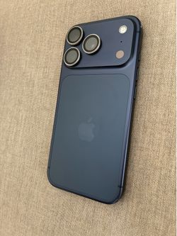 Apple iPhone 17 Pro Factory Unlocked