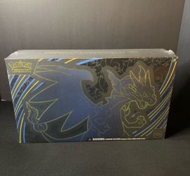 Mega Charizard Ultra Premium Collection