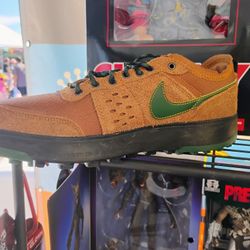 NIKE Nike ACG Terra Hiking trainers 