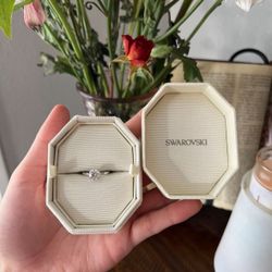 Swarovski Ring 