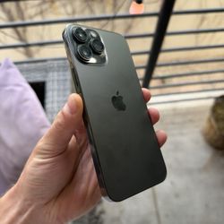 iPhone 13 Pro Max UNLOCKED 