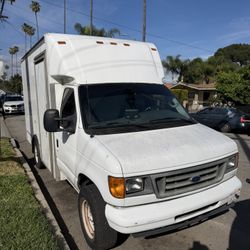 2006 Ford E350