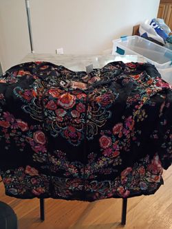 Women's shirt