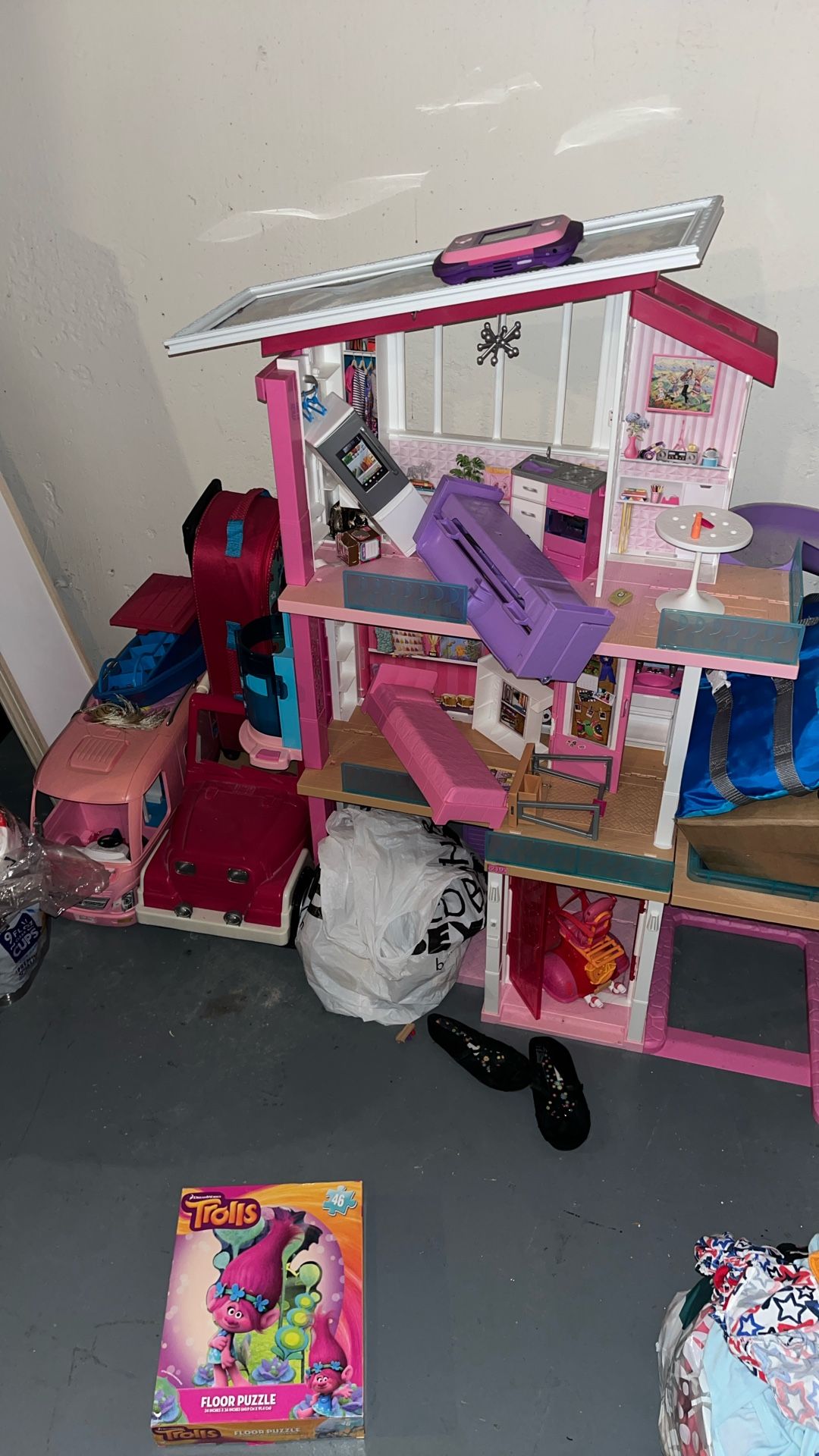 Barbie Dream house
