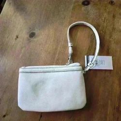 WILSONS  LEATHER wristlet white brand new 