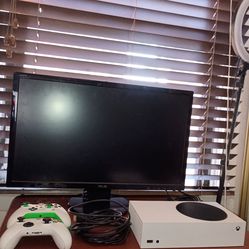 Xbox series s in good condition