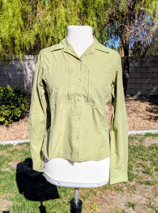 Olive ExOfficio Petite XSmall Button-Up Hiking Hiking/Travel Vented Shirt EUC