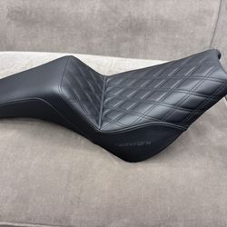 Saddleman step-up seat