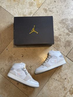 Jordan 1 Mid “Craft” Size 6.5Y GS (8 WOMEN) 