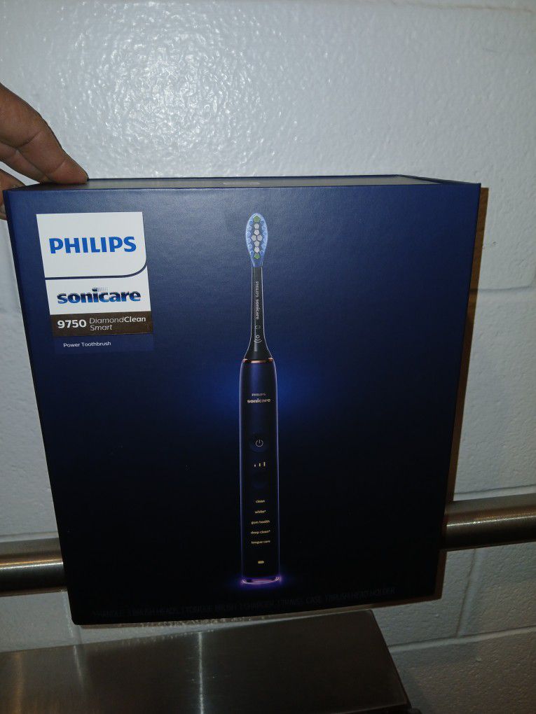 Philips Sonicare DiamondClean Smart 9750 Rechargeable Electric Power 

( New Sealed In Box)