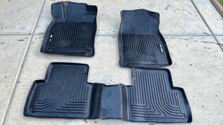 Husky floor mats for a 2020 Honda Civic