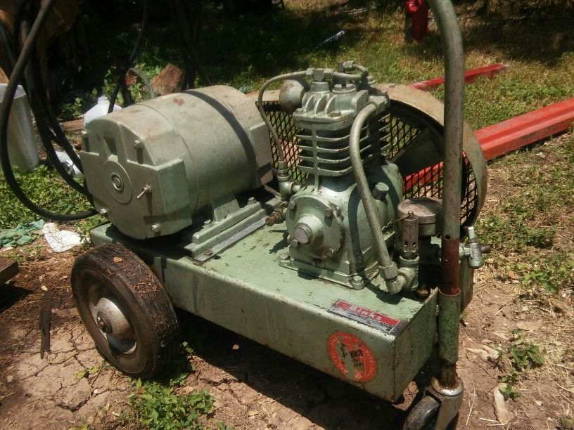 VINTAGE BINKS AIR COMPRESSOR