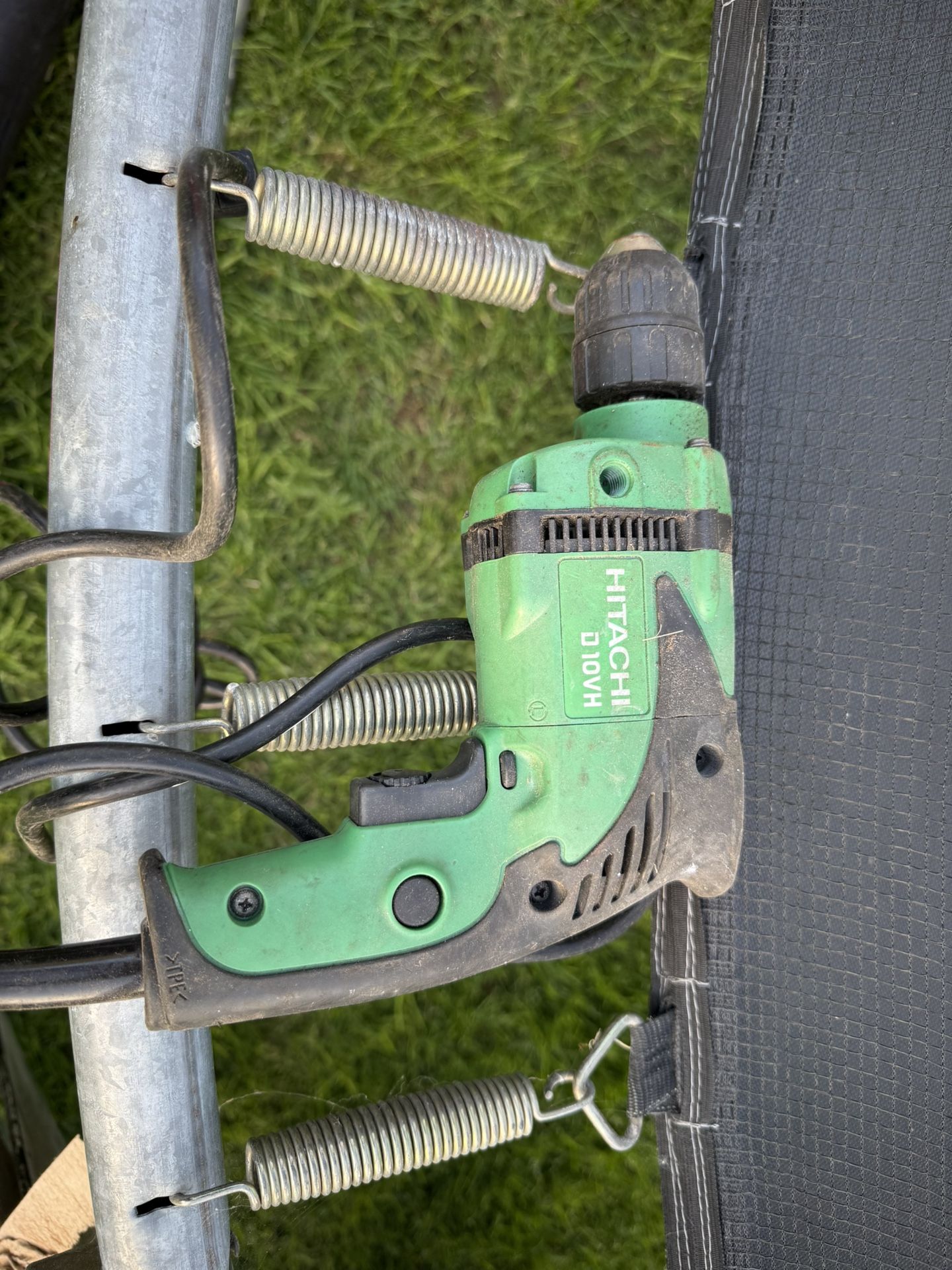 Hitachi 3/8-in Drill