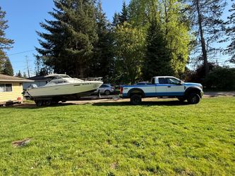 23’ SeaRay SRV-220 Hardtop
