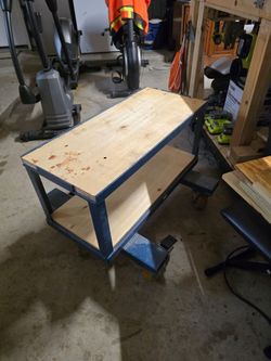 Solid steel table