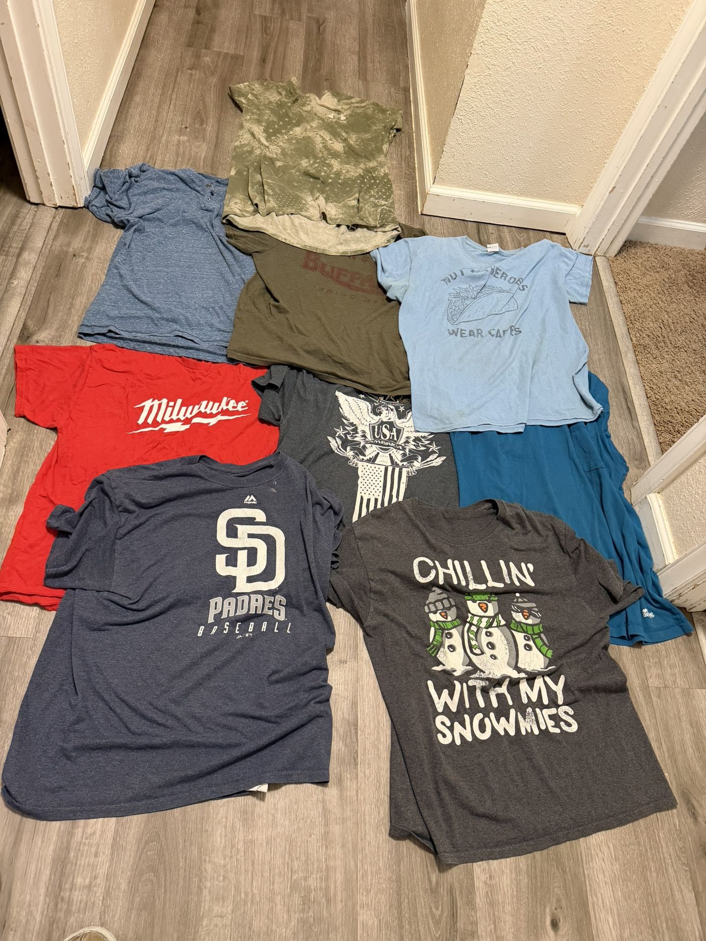 Large And Xl Men Shirts