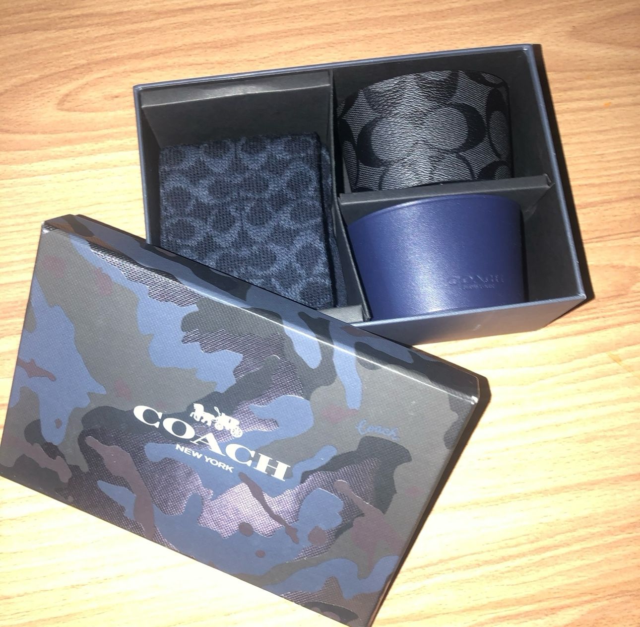 Coach Set For Men’s