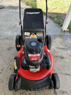 Lawnmower Troy Bilt Honda Gas Lawn Mower GCV160