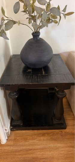 End table