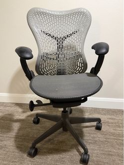 Herman Miller - Mirra 1 Office Chair
