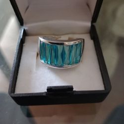 Faux Topaz Ring... Size8