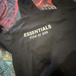 FW24 ESSENTIALS HOODIE