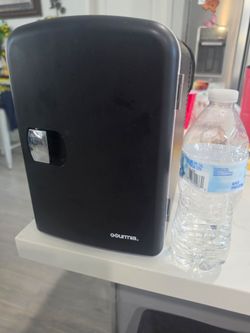 Gourmia Mini Fridge Black
