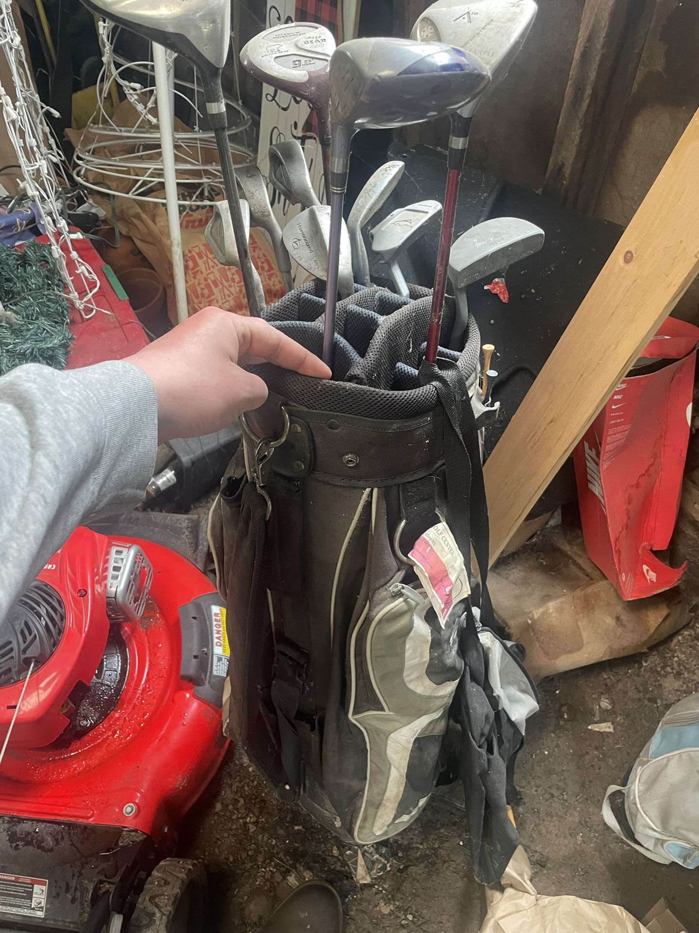 Golf Clubs 