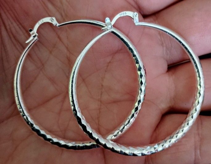 925 Sterling Silver Hoop Earring