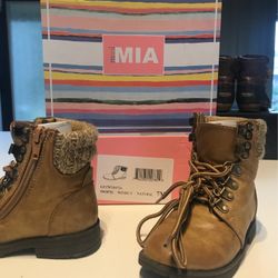 Mini Mia Size 7 Kids Toddlers Combat Fashion Boots Shoes