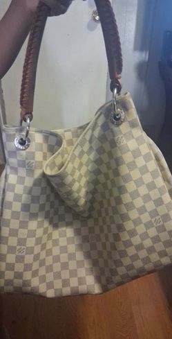 Louie Vuitton handbag use obo