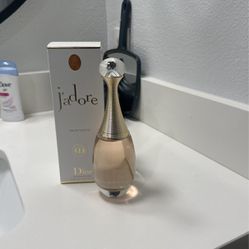 Dior - J’Adore Perfume ‘Eau De Toilette’