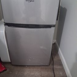 Whirlpool Mini Fridge