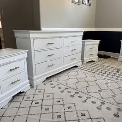 Refurbished White Dresser Set